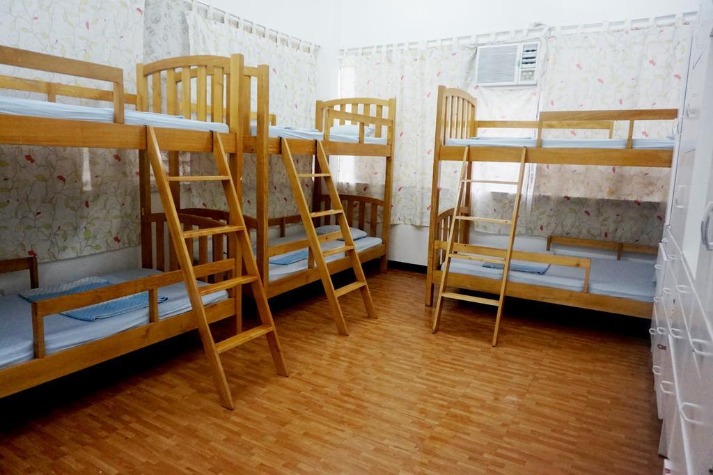 E-Mo Dormitory Cebu Екстер'єр фото